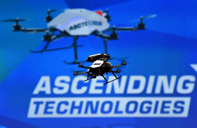 Intel následuje Qualcomm v podnikání s drony