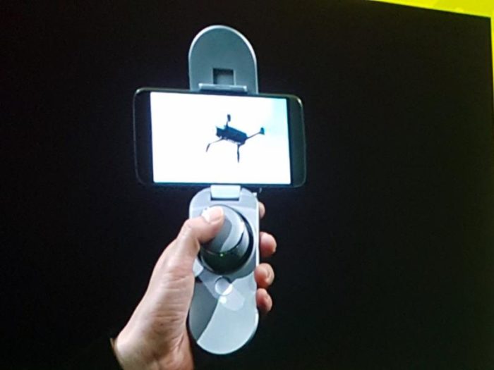 MWC 2016 – LG představilo miniaturní ovladač pro drony