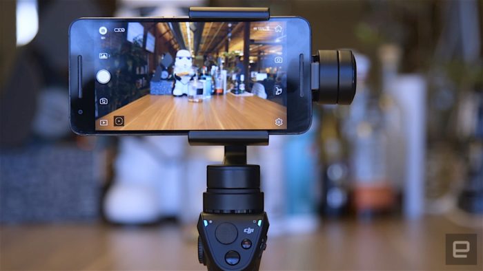 DJI Osmo Mobile – Gimbal pro smartphony s funkcí Active Track